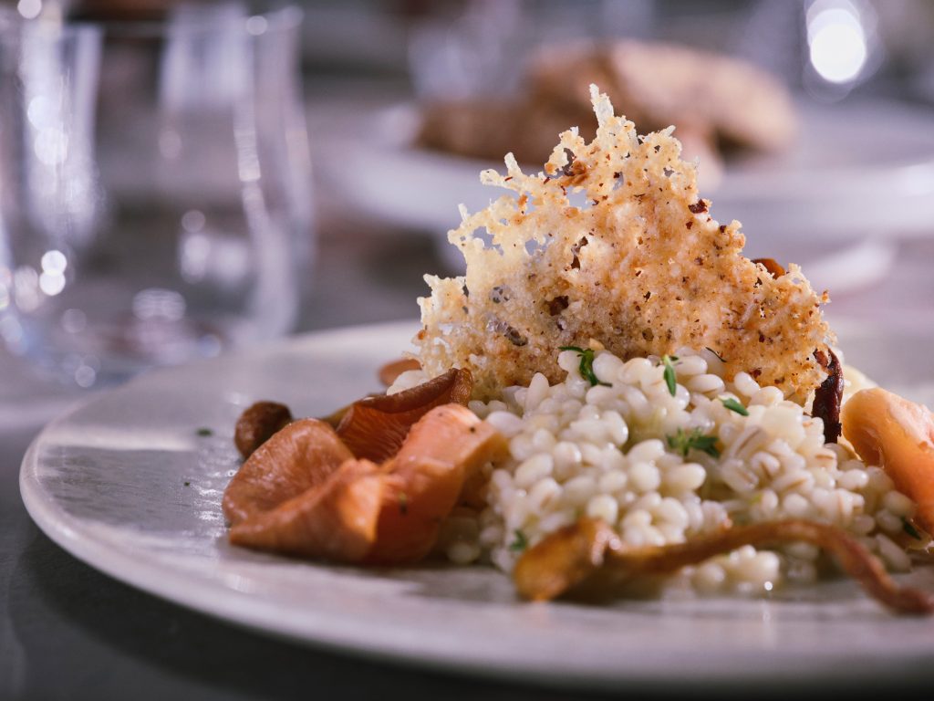 Graupen Risotto, Rosenseitling, Thymian, Pecorino, Haselnuss 4