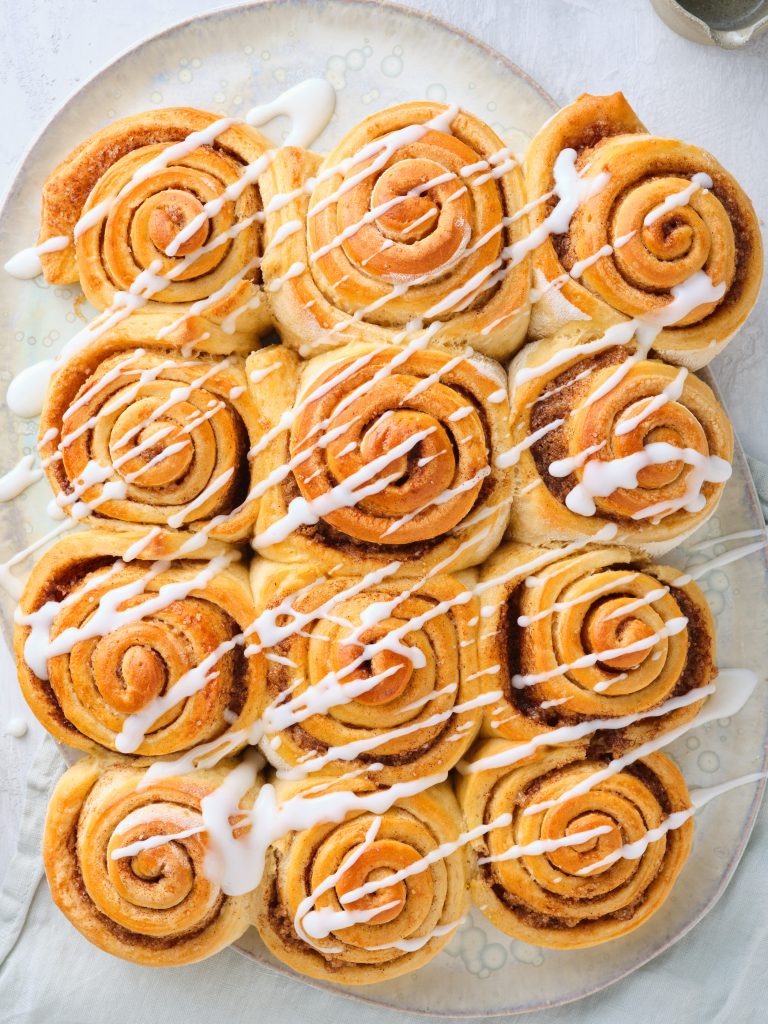 Totale von TASTE APPEAL– Rezept Cinnamonbuns von oben